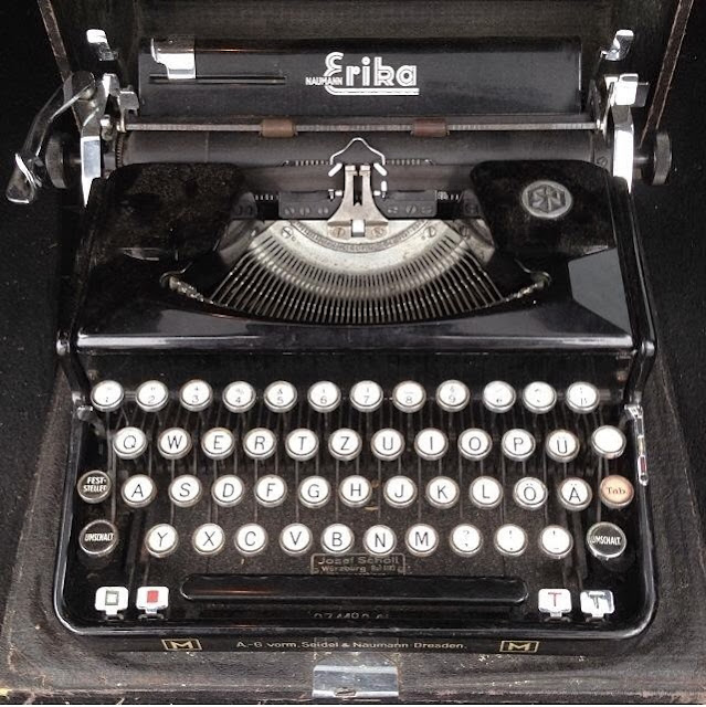 oz.Typewriter Erika Model M Typewriter Carriage Lock For the Benefit