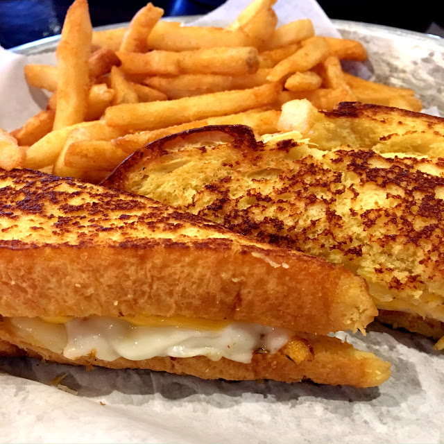 Tucker Shuckers Lobster Grilled Cheese