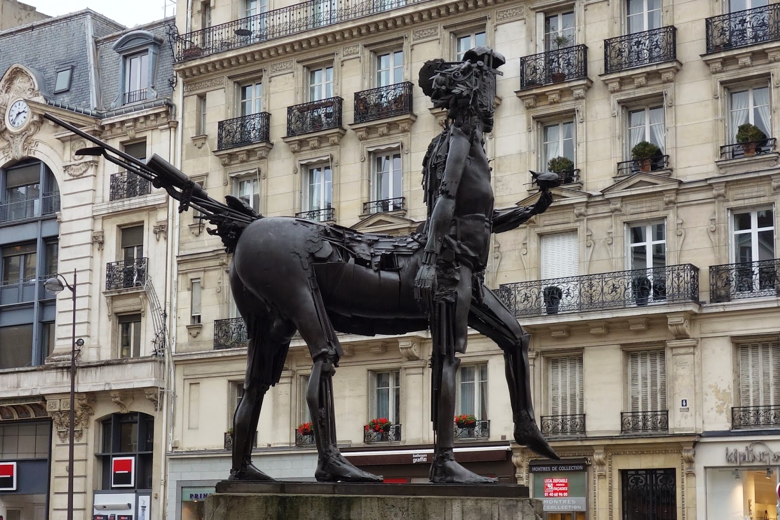 Paris Le Centaure de César Place MichelDebré VIème Paris la