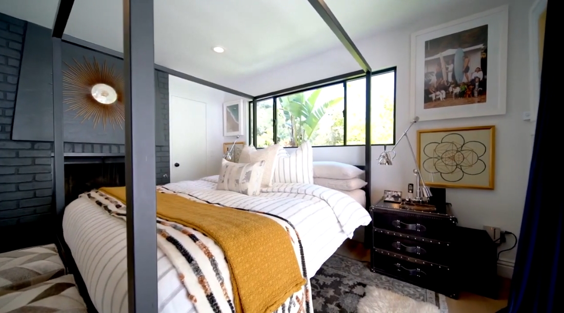 18 Interior Design Photos vs. 9831 Yoakum Drive, Beverly Hills, CA Luxury Home Tour