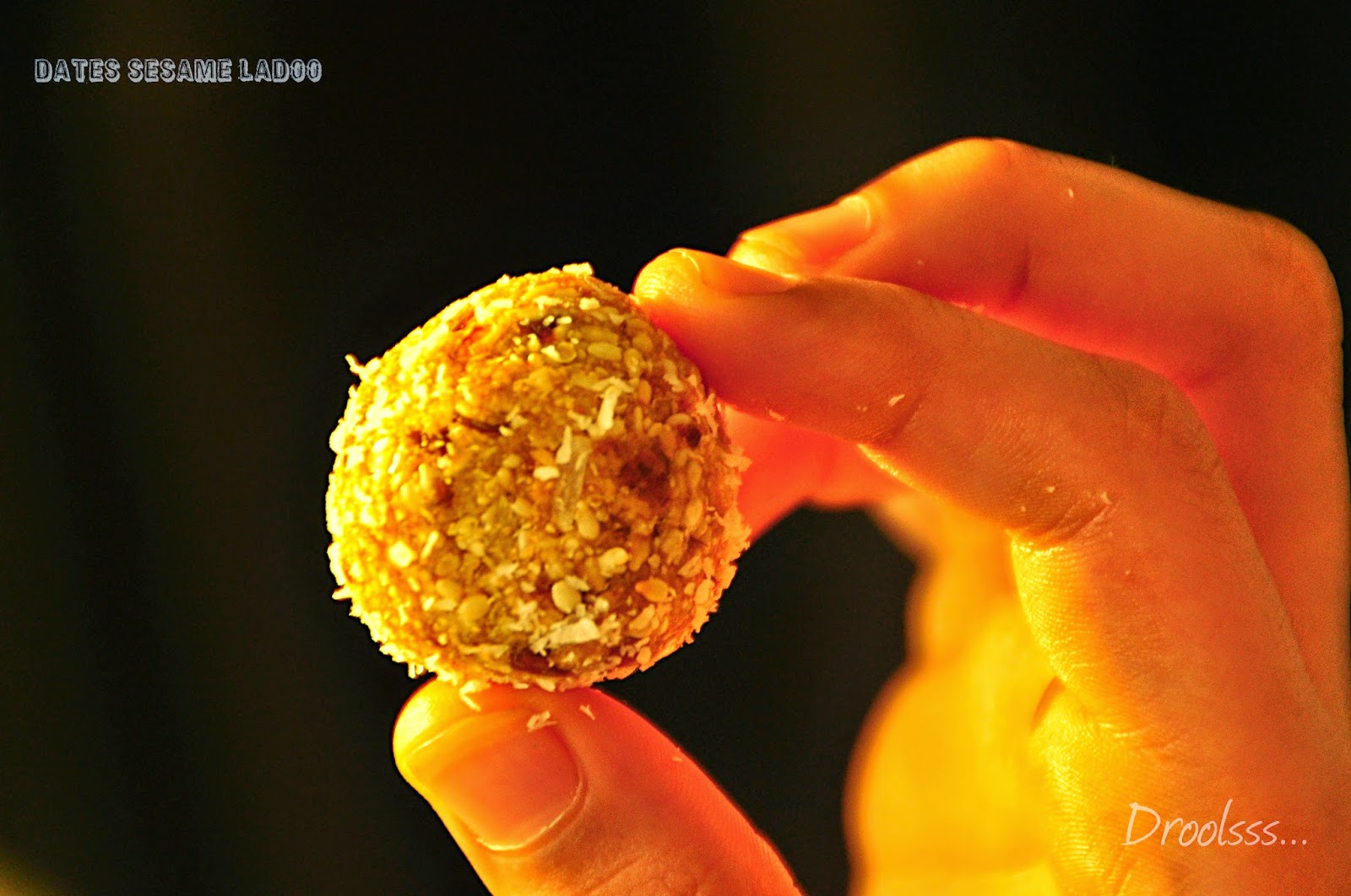 Droolsss . . . Dates Sesame Ladoo