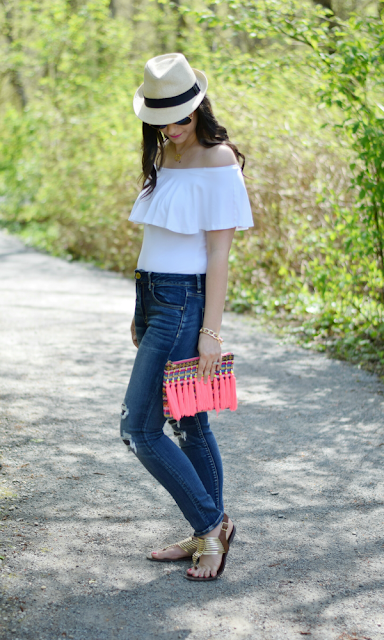 Fedora and Off-the-shoulder top for Spring break