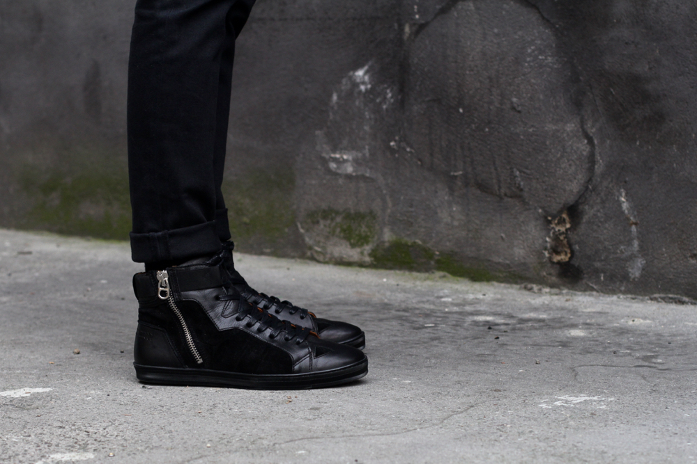 BLOG-MODE-HOMME_GAS-Bijoux-madlords_lee-jeans-apc-petit-standard-bracelet-argent-luxe_bordeaux - preppy style