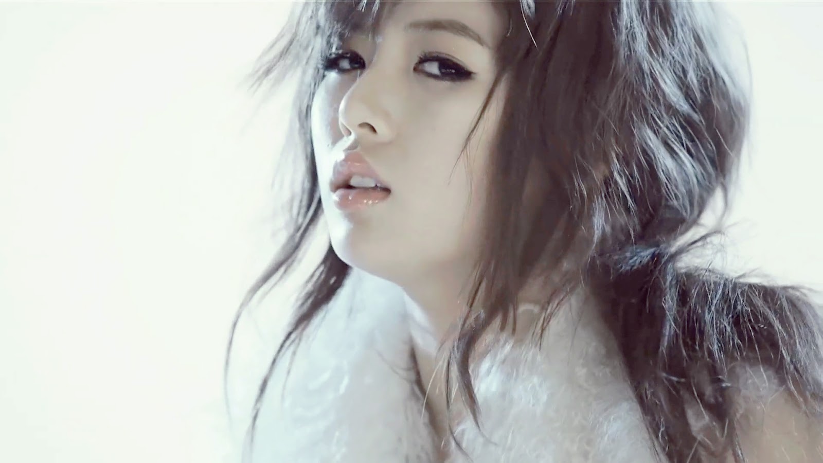 Ҡ-ρορ ℓοʋɛr ♫ : [MV] HyunA - Change (1080p 60fps) [273MB]