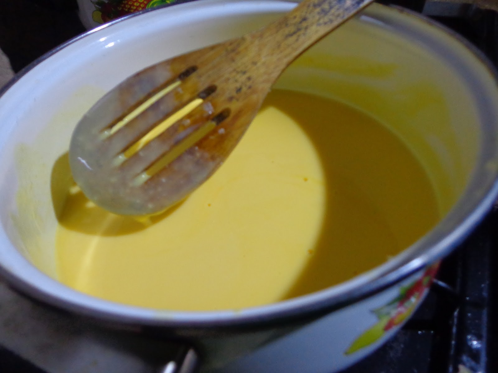 nirmani's lanka kitchen homemade vanilla ice cream (no heavy cream)