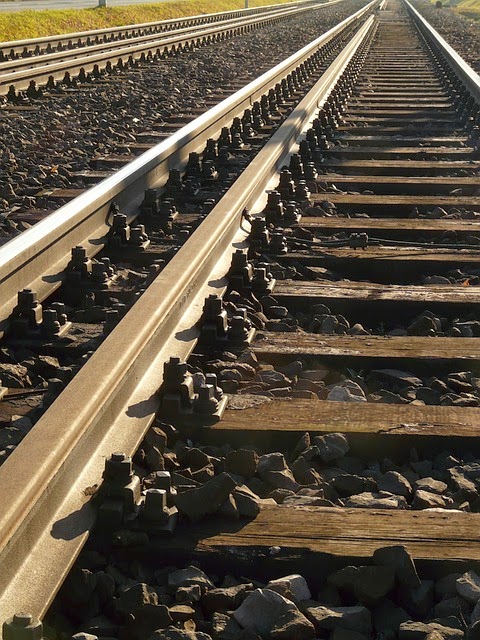 Image of Train Tracks.  Source: http://pixabay.com/p-11408/?no_redirect
