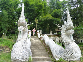 Chiang Mai, Wat Sakithaka o Wat Pha Lat o el Templo de la Roca Inclinada.