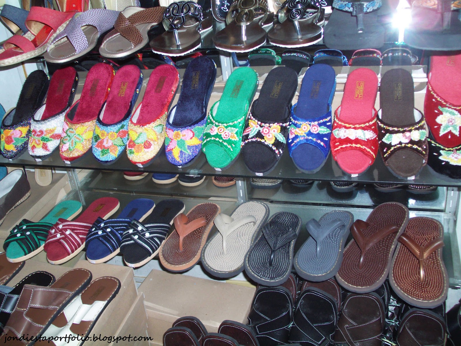 Travel and Paper Perspectives: Walking Tour in the Tsinelas Town of Laguna