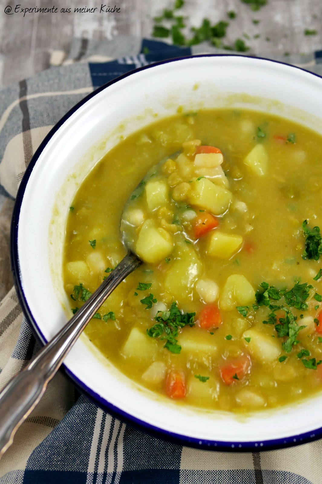 Experimente aus meiner Küche: Erbsen-Kartoffel-Suppe