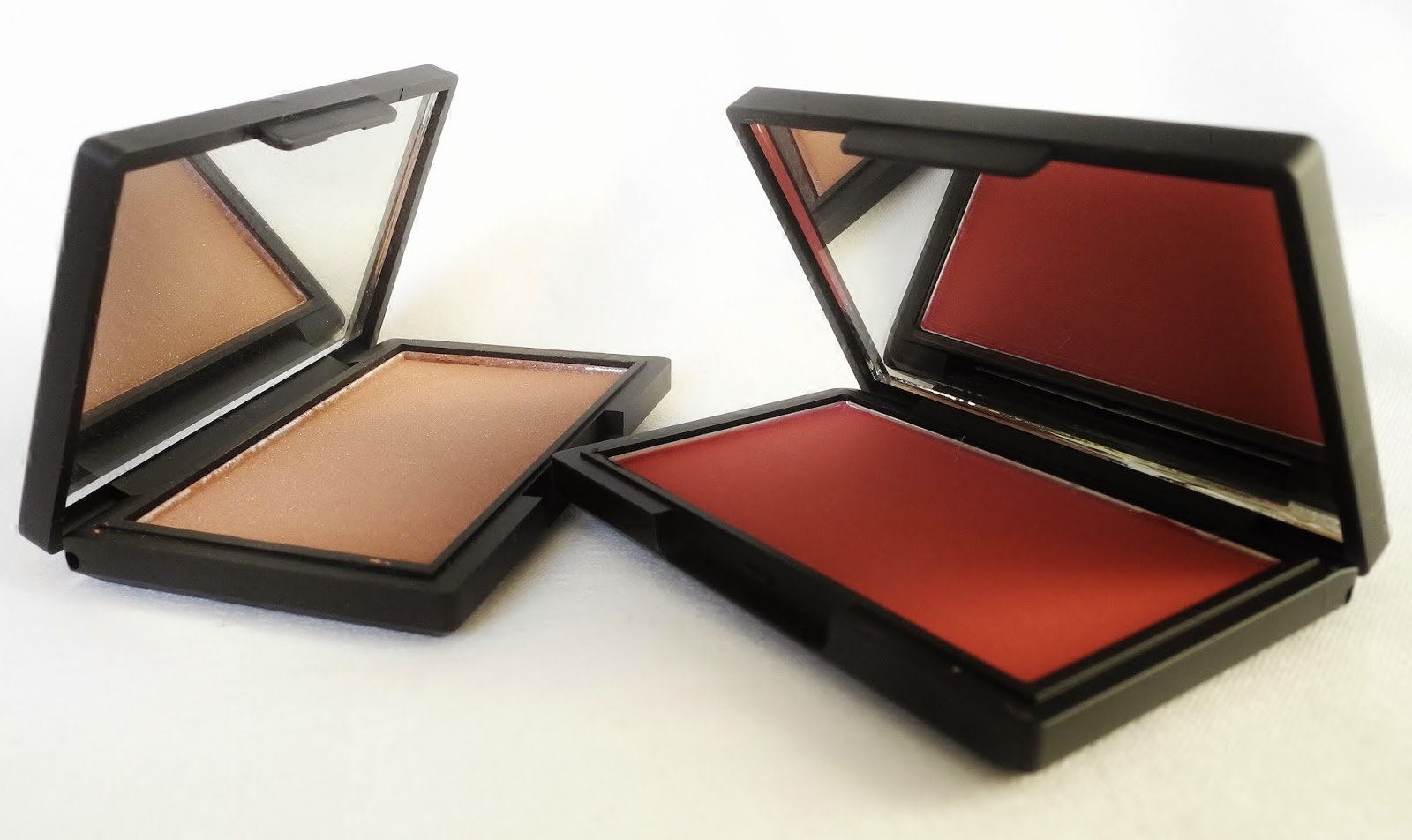 sleek flushed blush