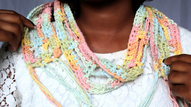 DIY // Spring Skinny Fringe Crochet Scarf // Free Crochet Pattern!
