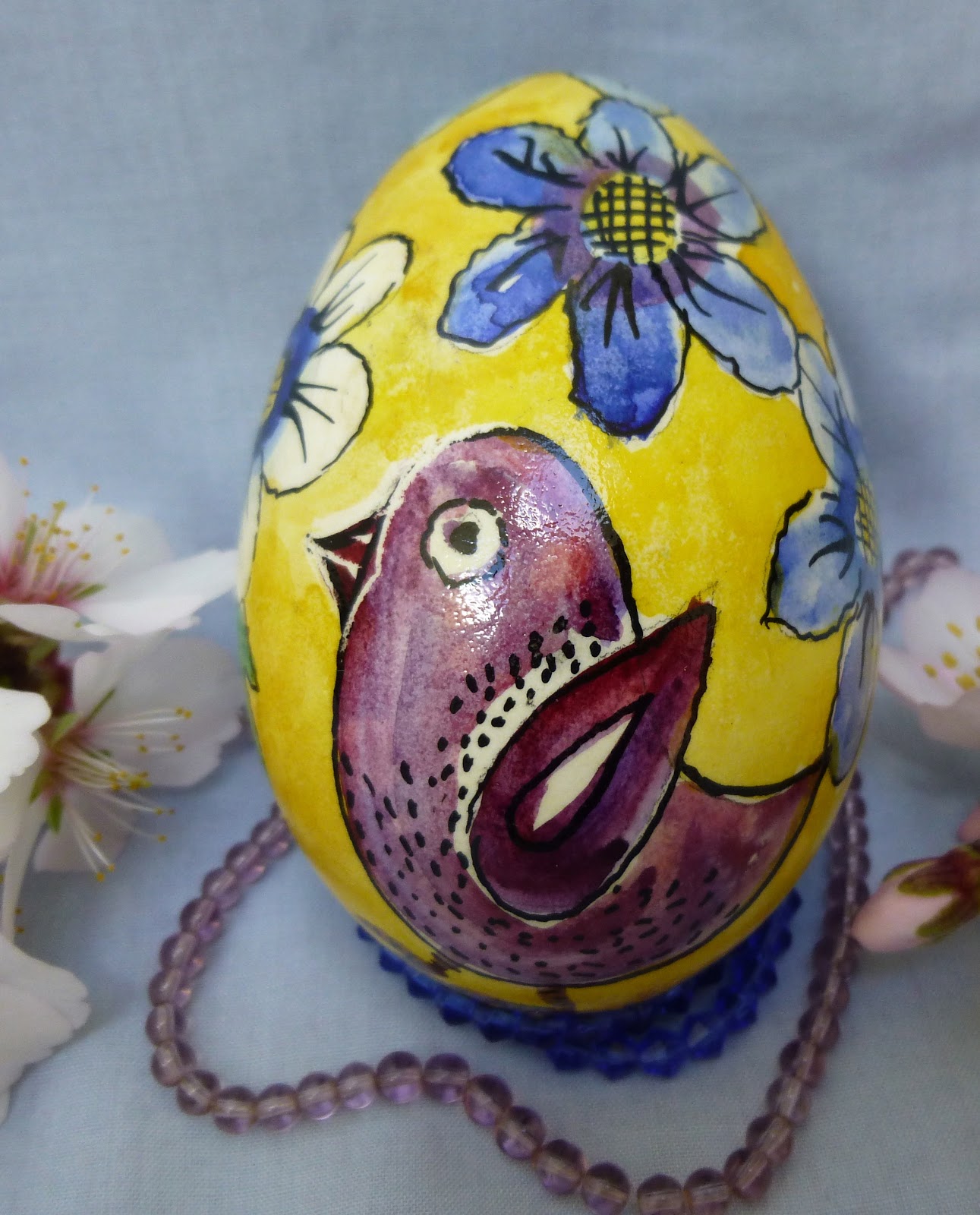 czeching-in-again-egg-display-ideas
