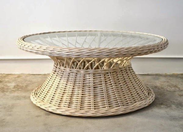 Rattan table &#8211; many great examples!