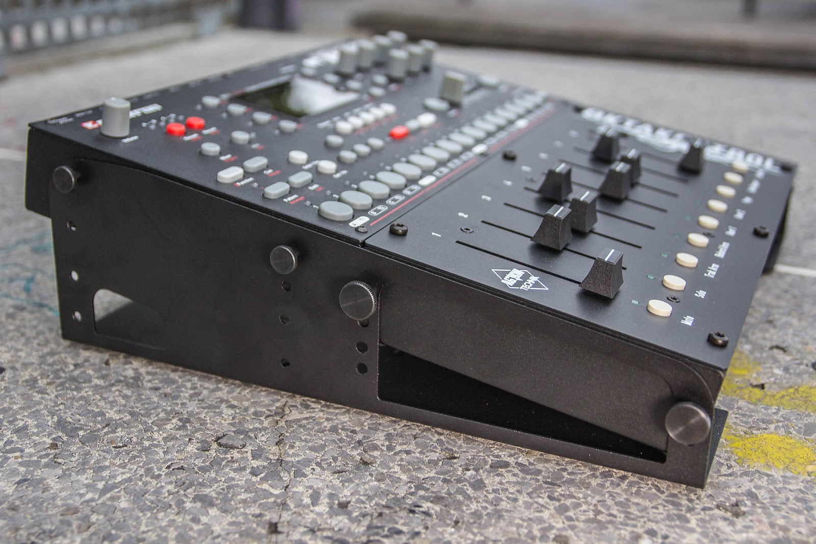 MATRIXSYNTH OKTAKEL Desktop Stand & Rack Mount for Elektron Synths