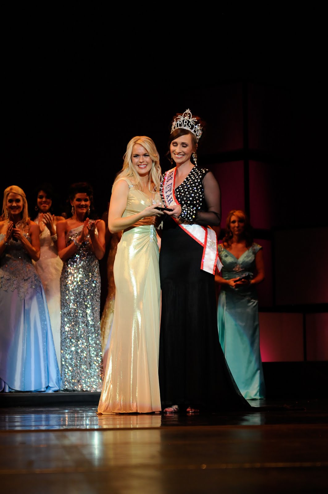 Kimberly Gingras: Mrs. Utah United States Pageant May 2010 Kimberly Won ...