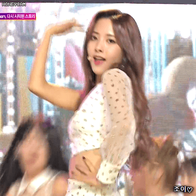 180307 쇼챔피언 컴백무대 보나.gif