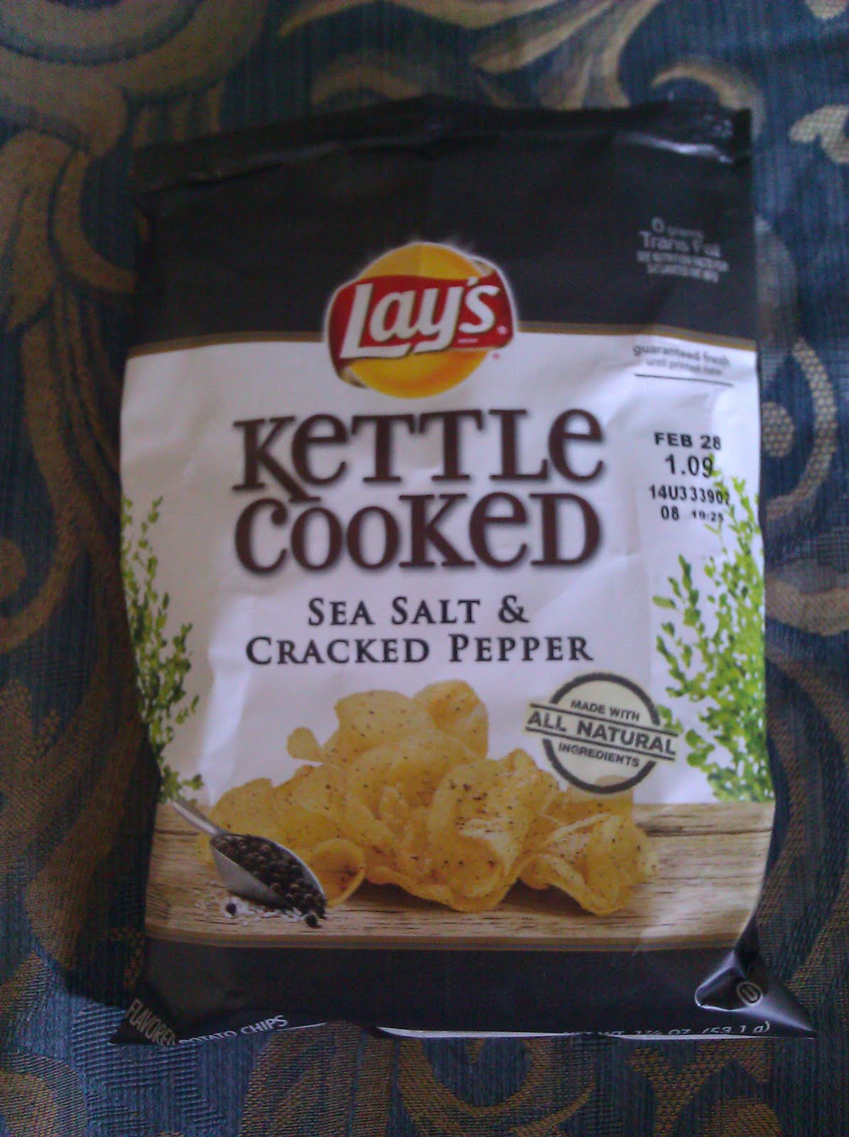 The Chip Report Lay's USA Kettle Cooked Sea Salt & Cracked Pepper