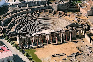 Teatro romano de Itálica antes de su última restauración
