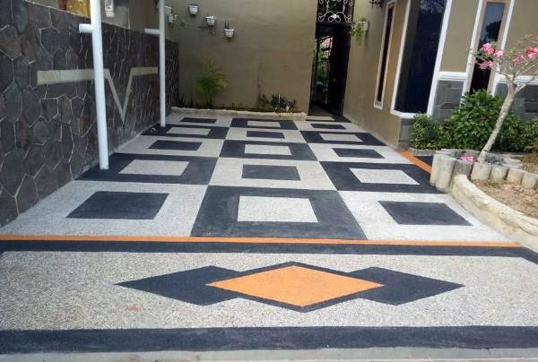 Lantai carport rumah minimalis type 36