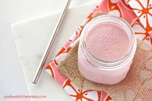 watermelon and strawberry yogurt breakfast smoothie