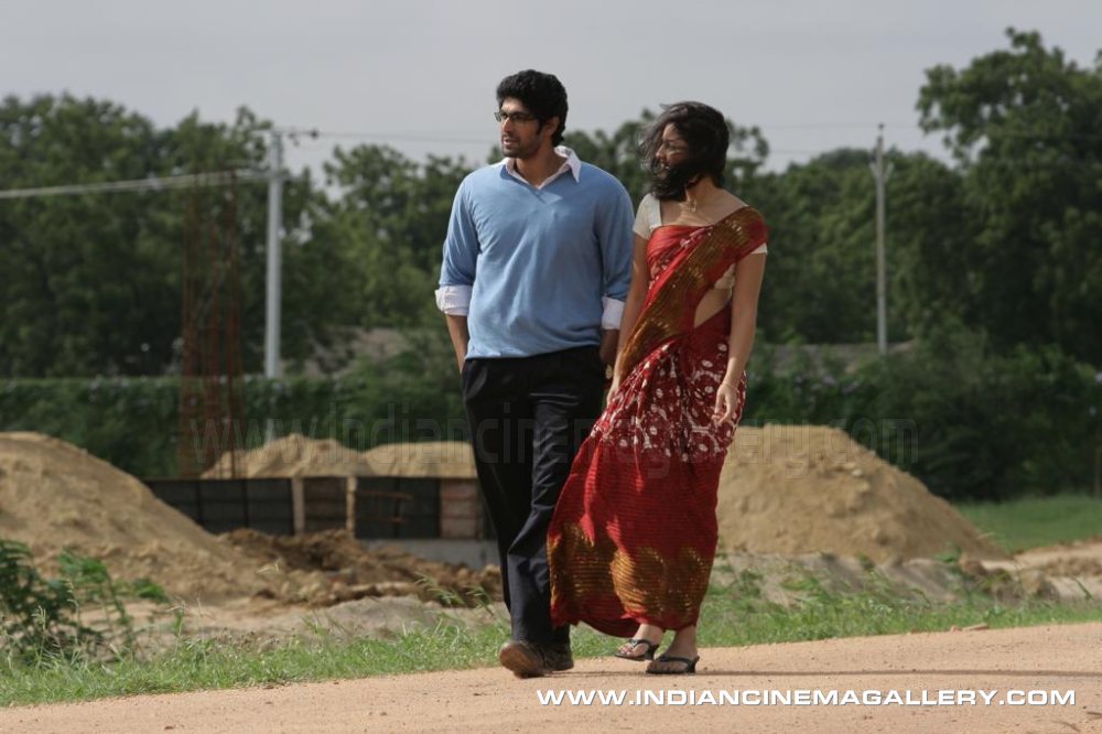 Richa Gangopadhyay leader 2010 telugu Movie Review