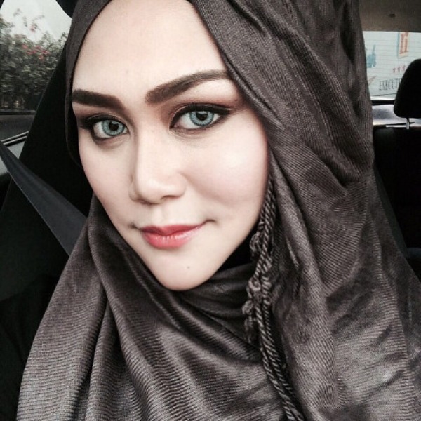 Dianggap Bidadari, Malaikat, dan Keajaiban Dunia, Siapa Sangka Dibalik itu Terdapat Beribu Laknat Dianggap Bidadari, Malaikat, dan Keajaiban Dunia, Siapa Sangka Dibalik itu Terdapat Beribu Laknat