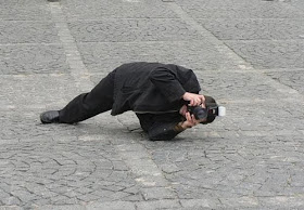 اوضاع غريبة للمصورين خلال التقاط الصور!