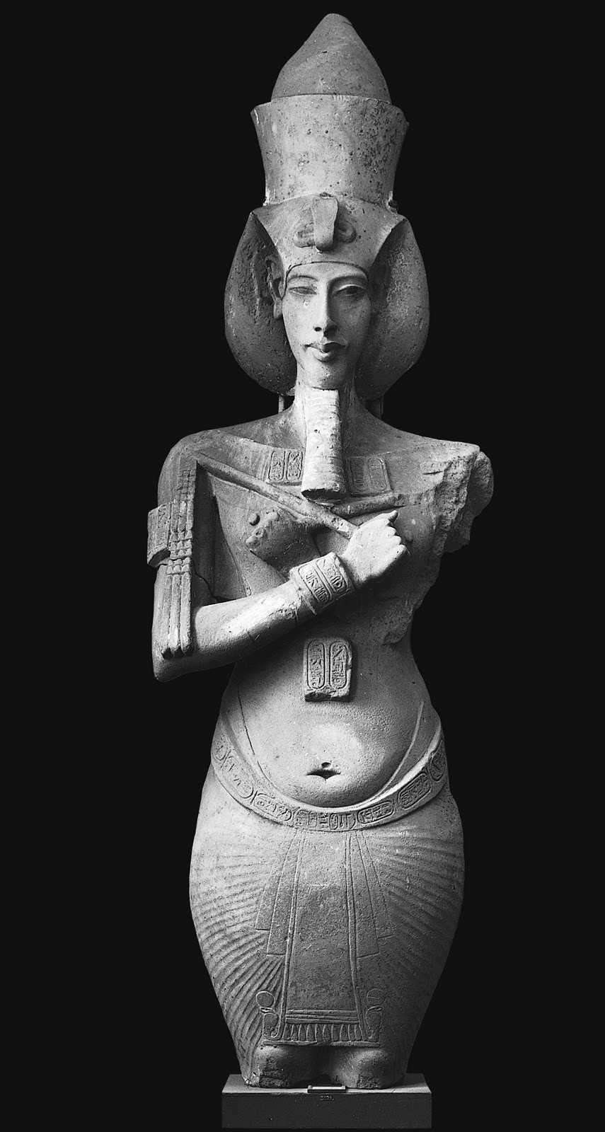 https://3.bp.blogspot.com/-nK-OozkozPs/T0KHTexCxVI/AAAAAAABeC8/0Fnv9WlrLyE/s1600/Sculpture+of+Akhenaten,+Aton+temple,+Karnak.jpg