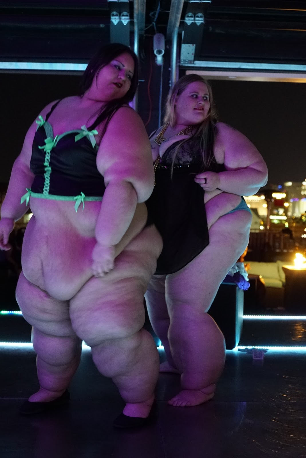 BBW Strippers At Hustler Club LV.