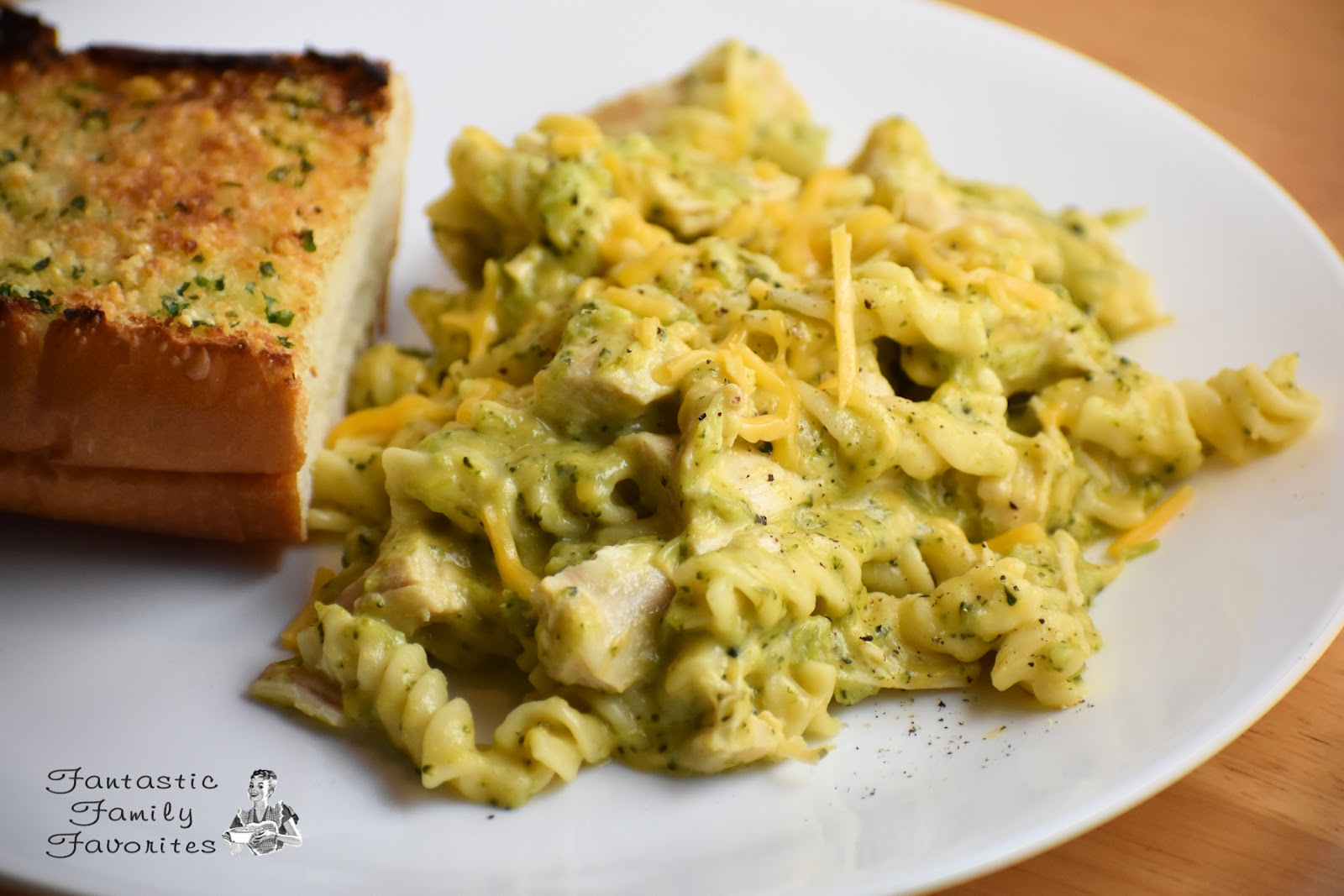 Fantastic Family Favorites Instant Pot Broccoli and Cheddar Pasta