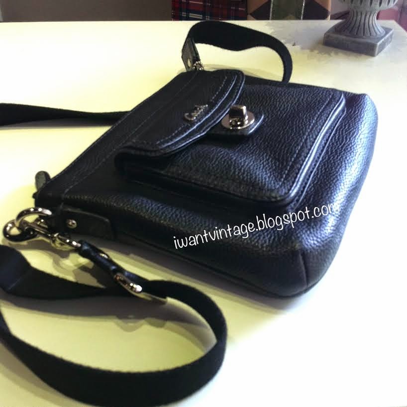 I Want Vintage | Vintage Designer Handbags: Coach Leather Crossbody Bag-Black