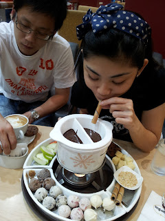 Joyce chocolate fondue