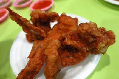 Fei Lou Porridge, fried chicken wings