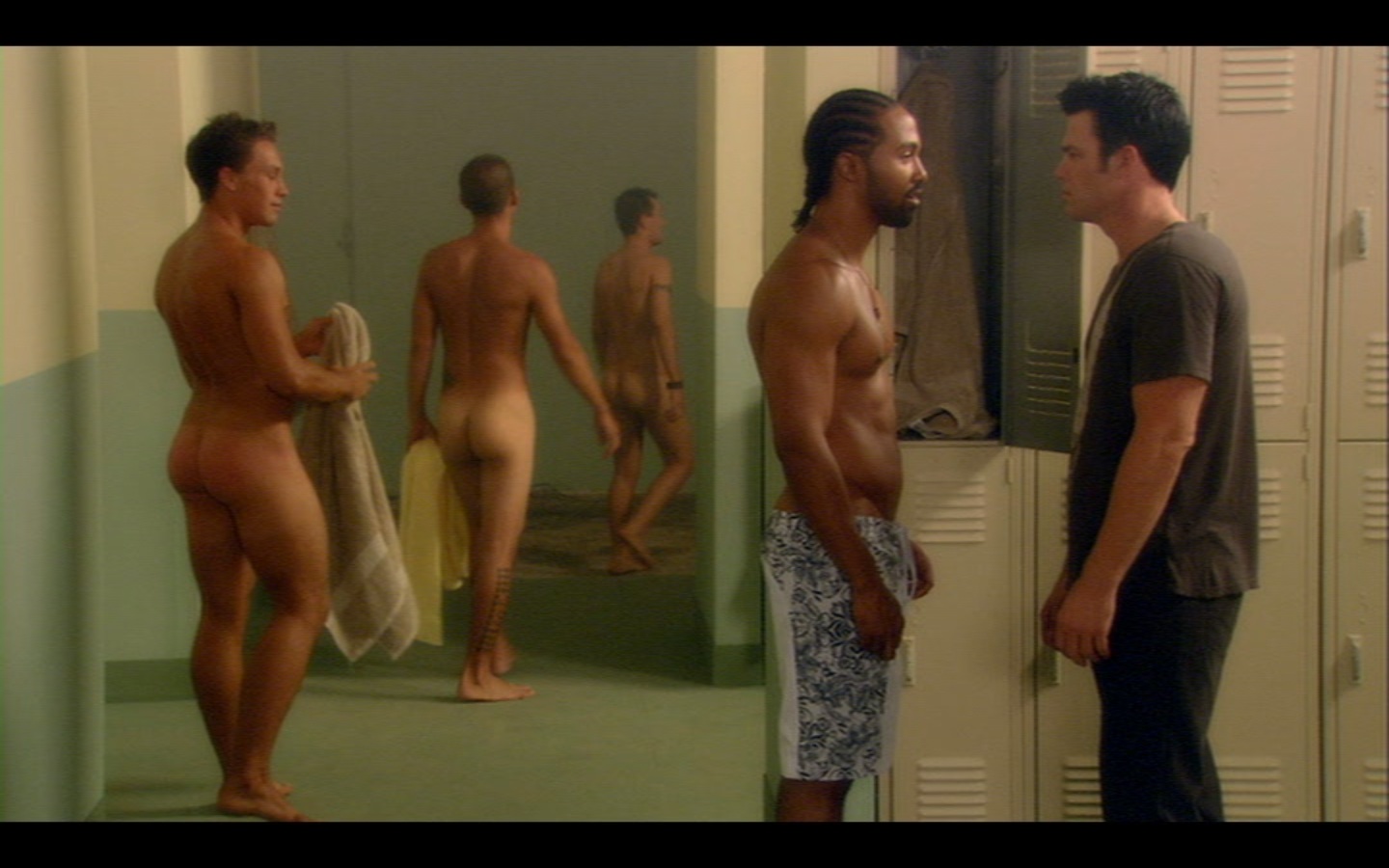 фильмы с голыми парнями в кадре фото 60