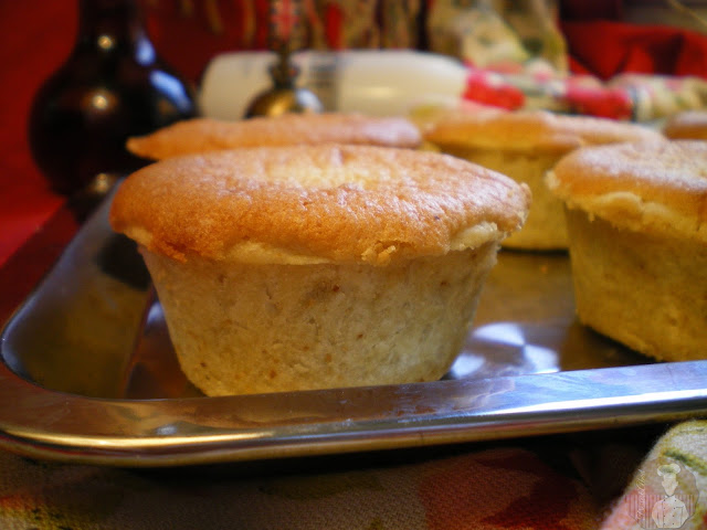 Small Cherry Bakewell. Desmoldadas