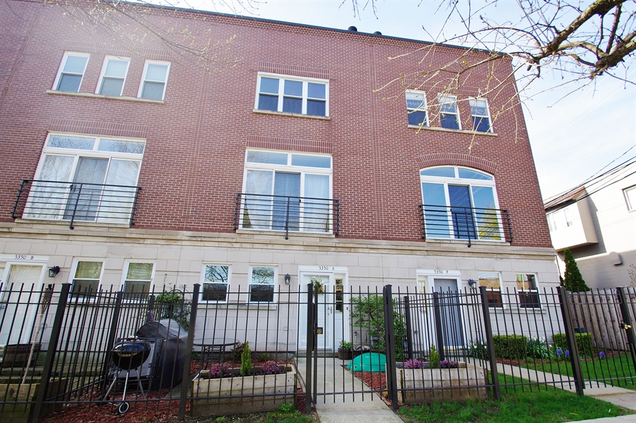 The Chicago Real Estate Local New for Sale! Bowmanville, Lincoln