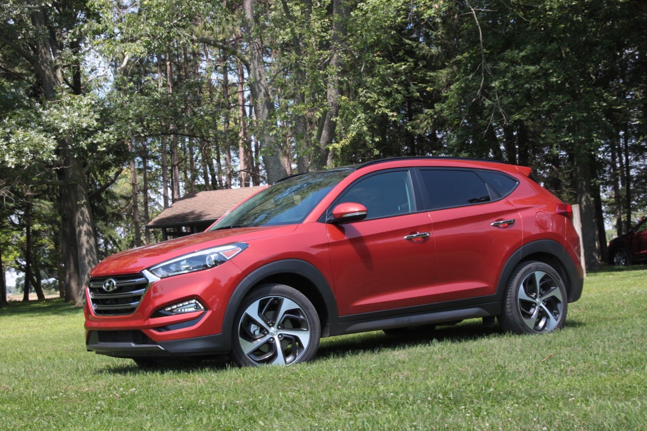 Hyundai Tucson 2021 Red