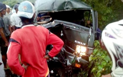 Rombongan Keluarga Ziarah Ditabrak Truk, Dua Meninggal Dunia 