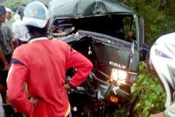 Rombongan Keluarga Ziarah Ditabrak Truk, Dua Meninggal Dunia 