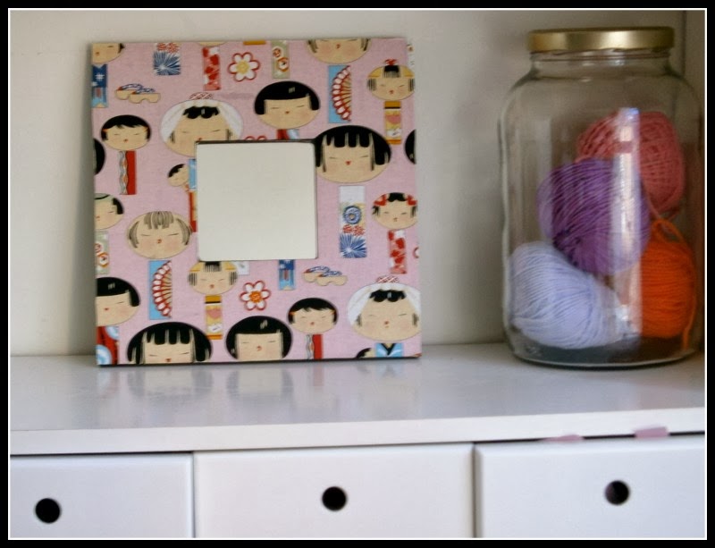 espejos,mano,mosaico,teselas,pinzas,pendientes,madera,tela,servilletas,