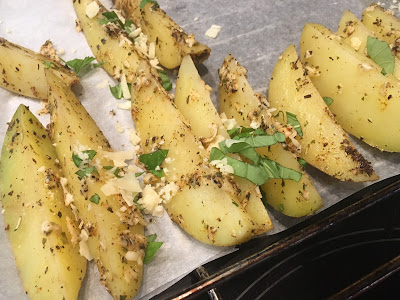 Aardappel wedges met Italiaanse kruiden uit de oven