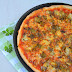 Pizza de verduras y roquefort