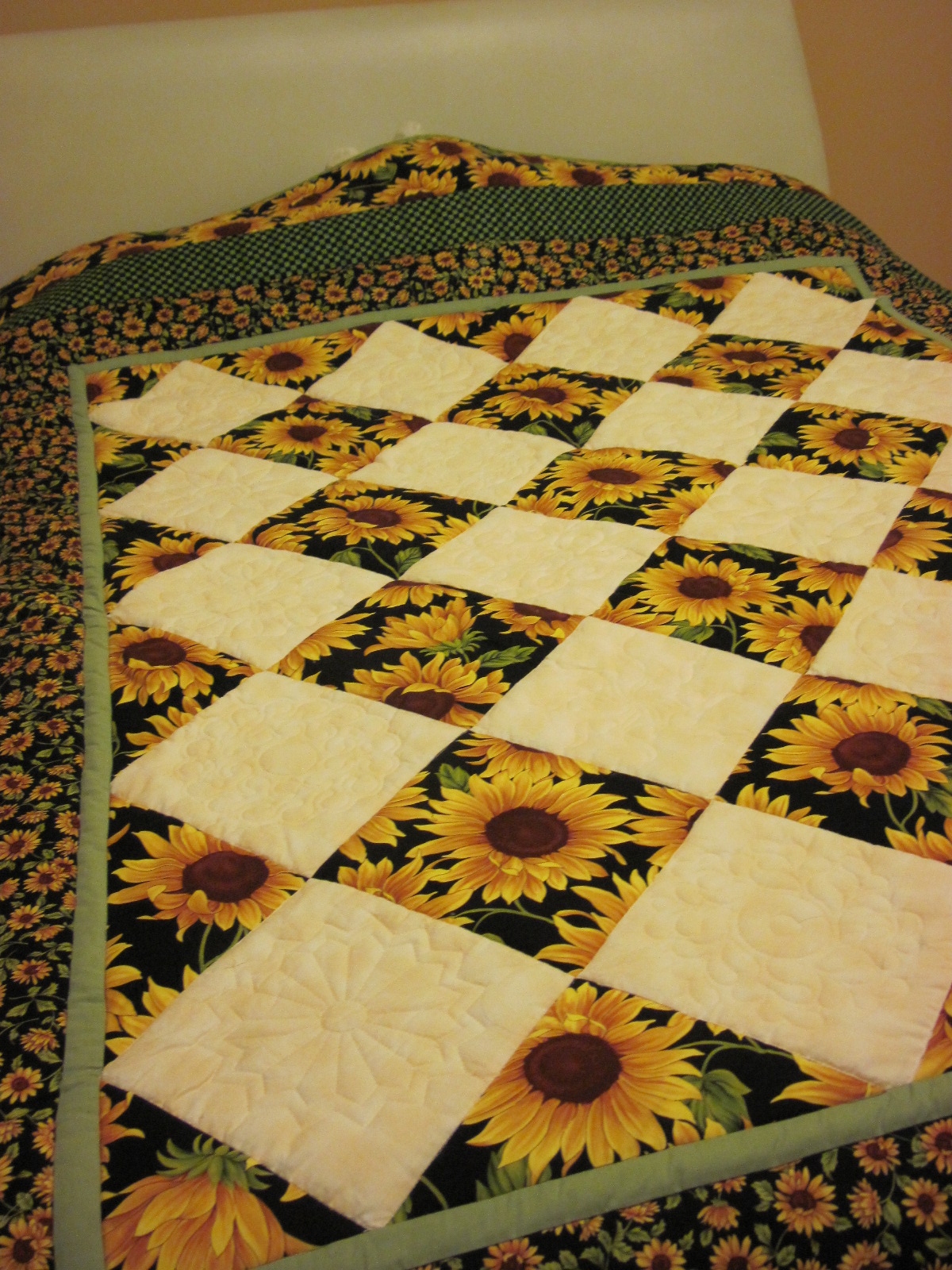Patchymags Sunflower Quilt