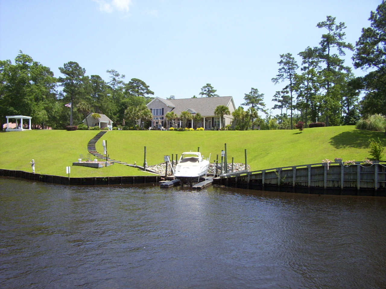 Q's End Licence to Travel Barefoot Landing Marina, North Myrtle Beach NC