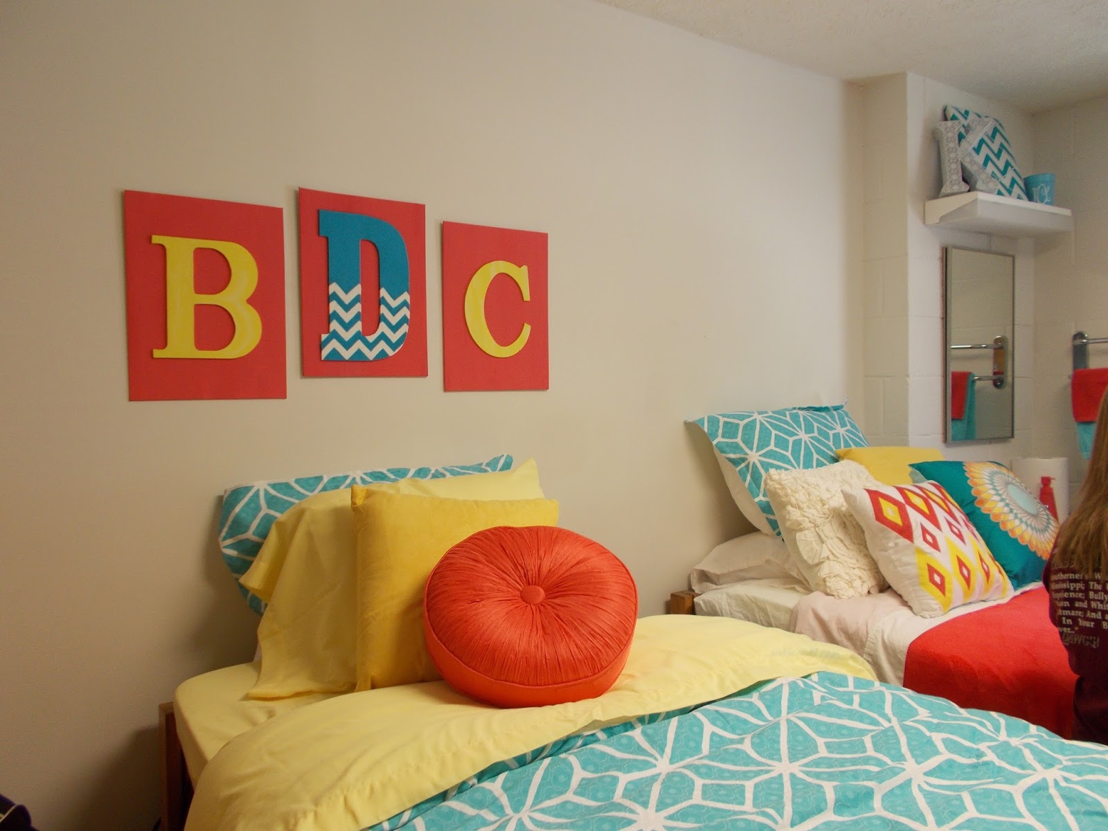 Simple, But Fabulous: THE Dorm Room - Critz Hall - MSU