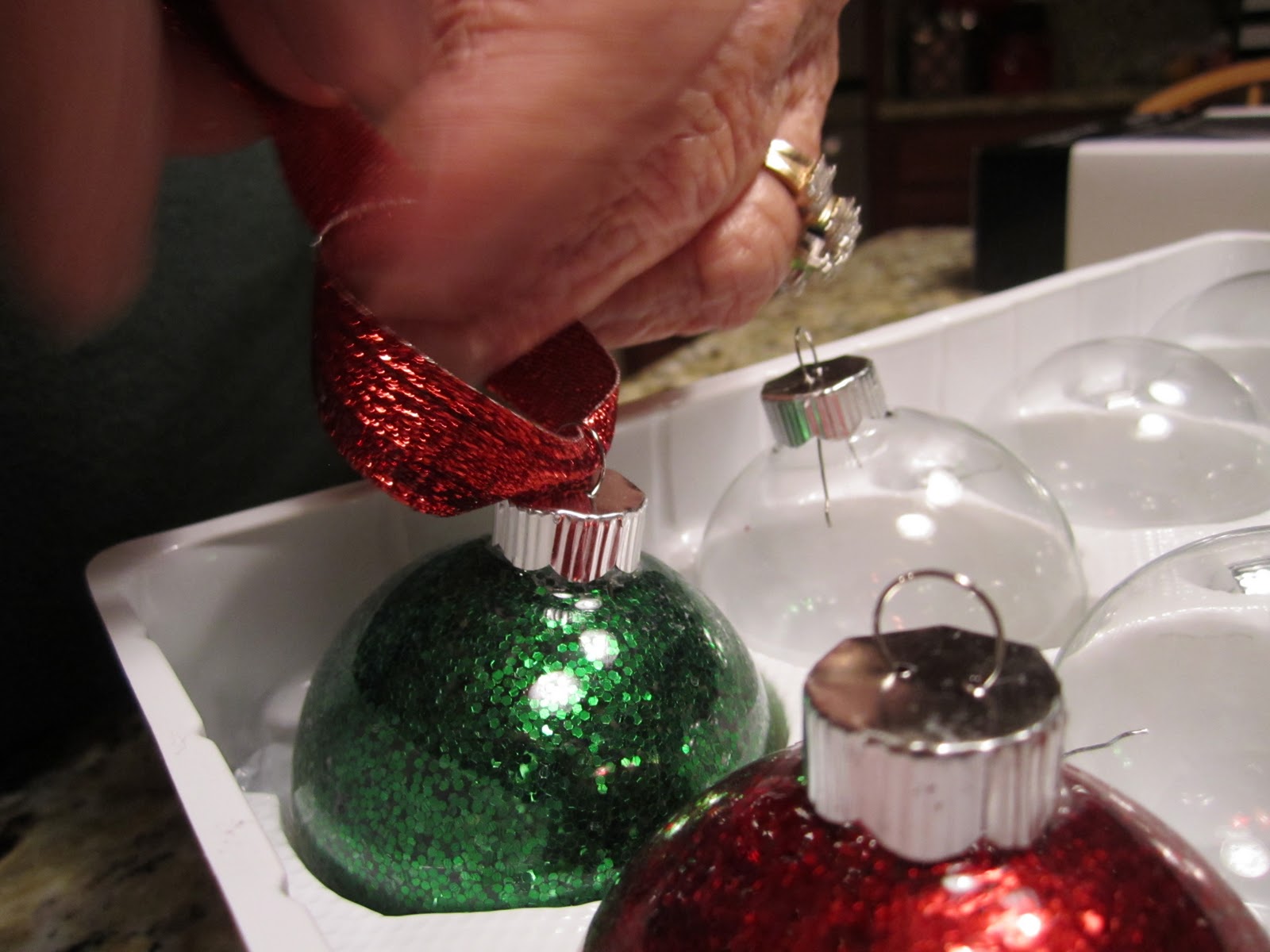 SJeanS Glittery Ornaments using Mop N Glo