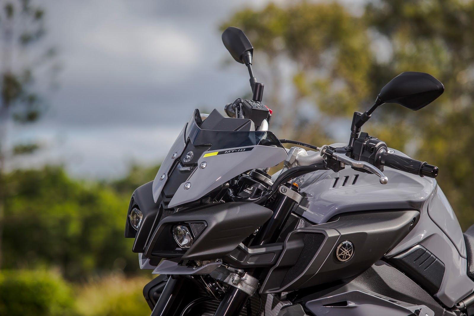 Styling Wise The MT 10 Resembles R1 In Its Stance But When You Look Closer There Are Plenty Of Visual Changes Apart From Removal A Fairing