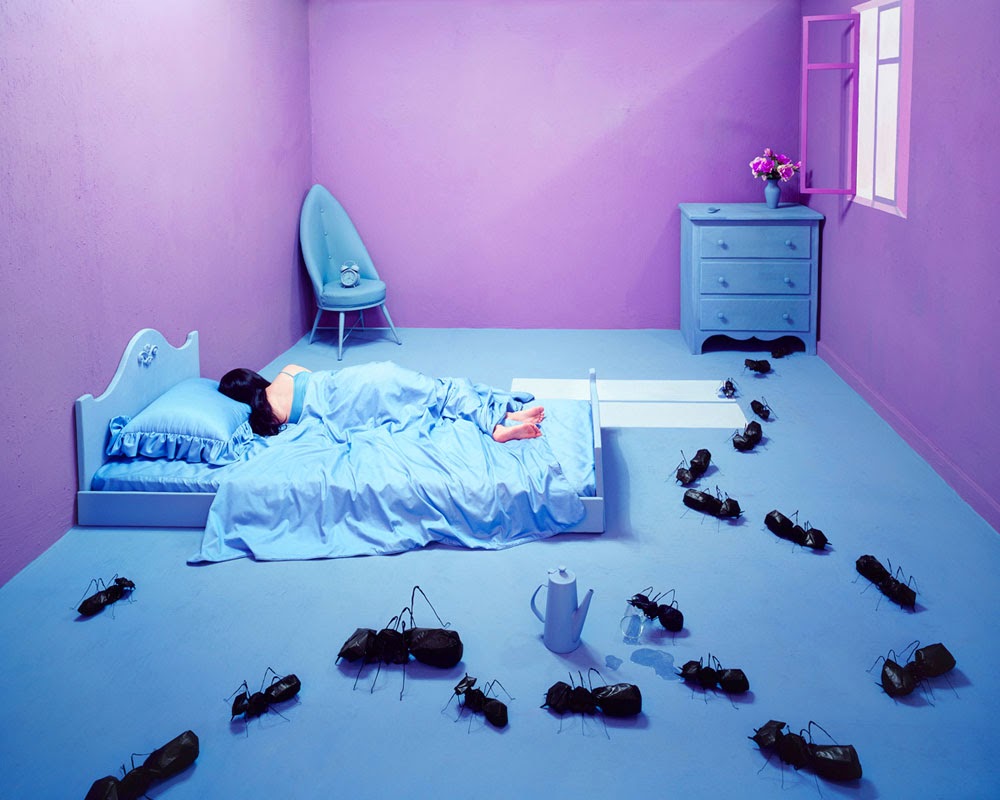 10-Oversleeping-South-Korean-Jee-Young-Lee-Surreal-Stage-of-Mind-www-designstack-co