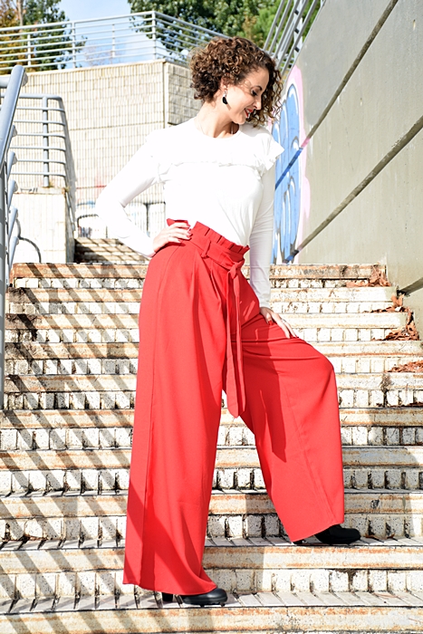 Pantalón palazzo en color rojo|moda fiesta 2021