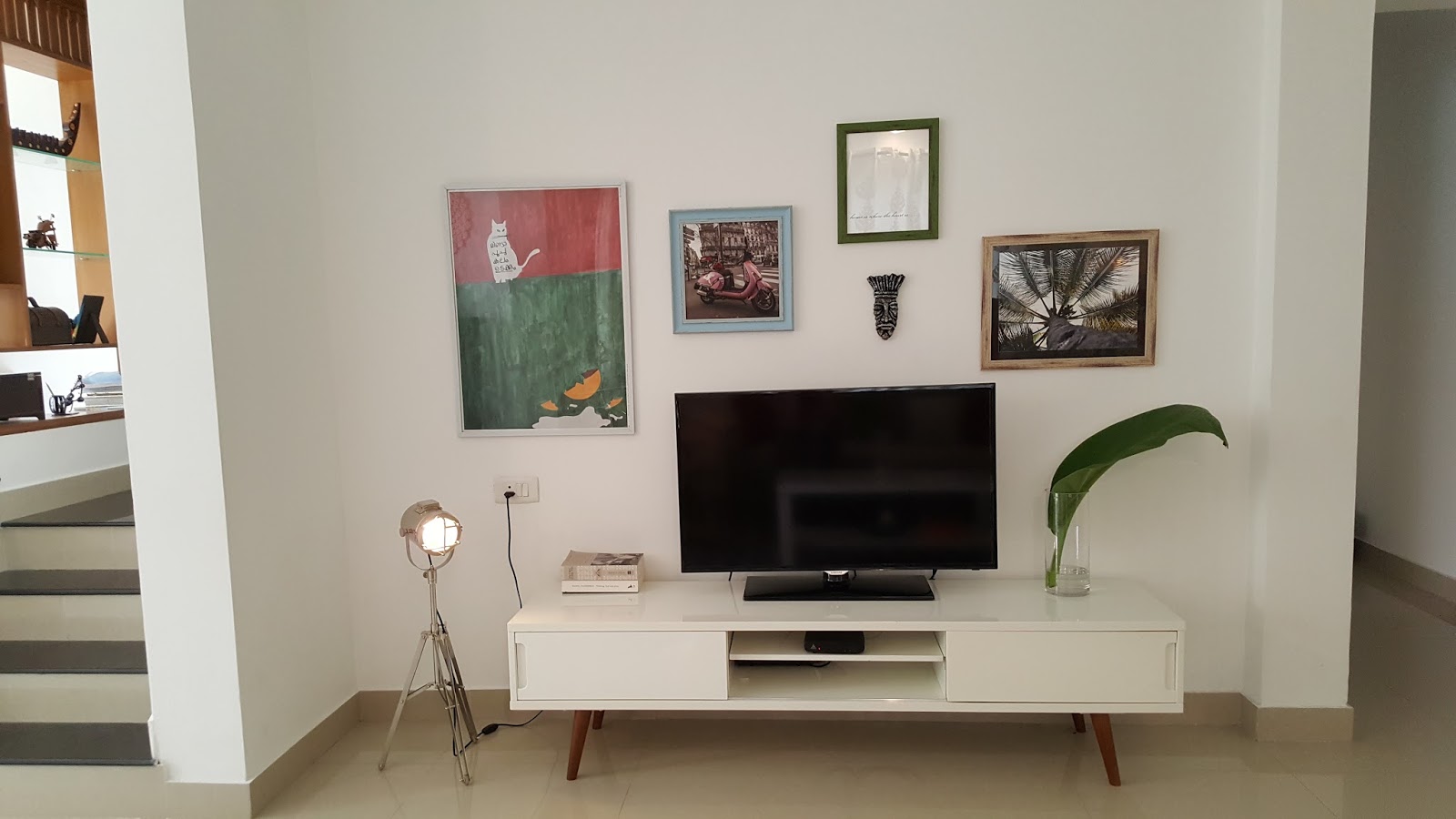 TV GALLERY WALL - REVEAL | I Discover My Style